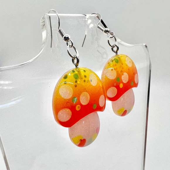 Mushroom Earrings - Glitter Earrings - Nature Earrings - Camping Earrings - Picture 2 of 10